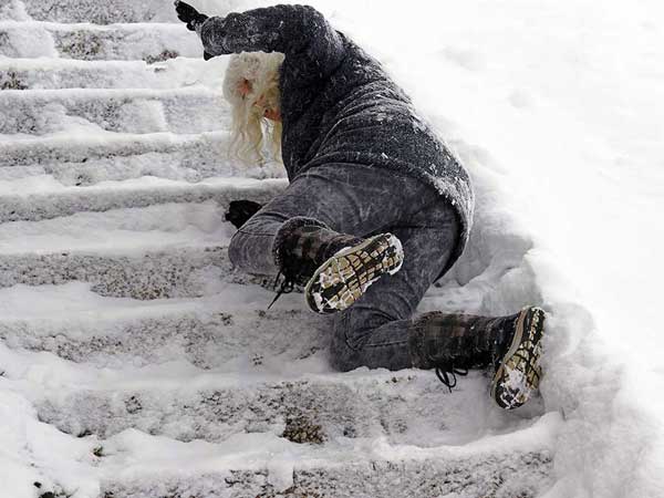 slip and fall-landlord-liable