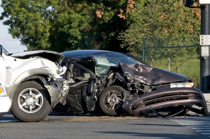 Two-Car Collision in Albion