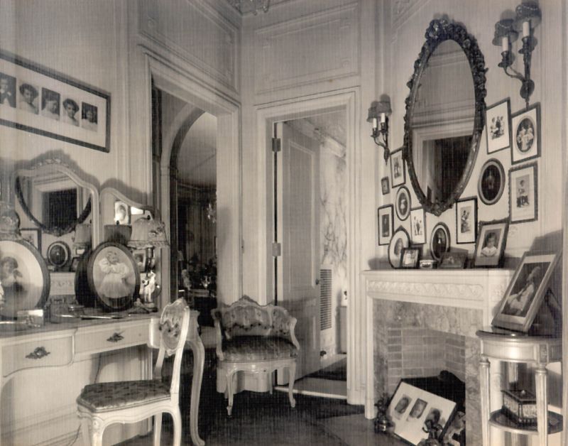 The Master Bedroom's Dressing Room