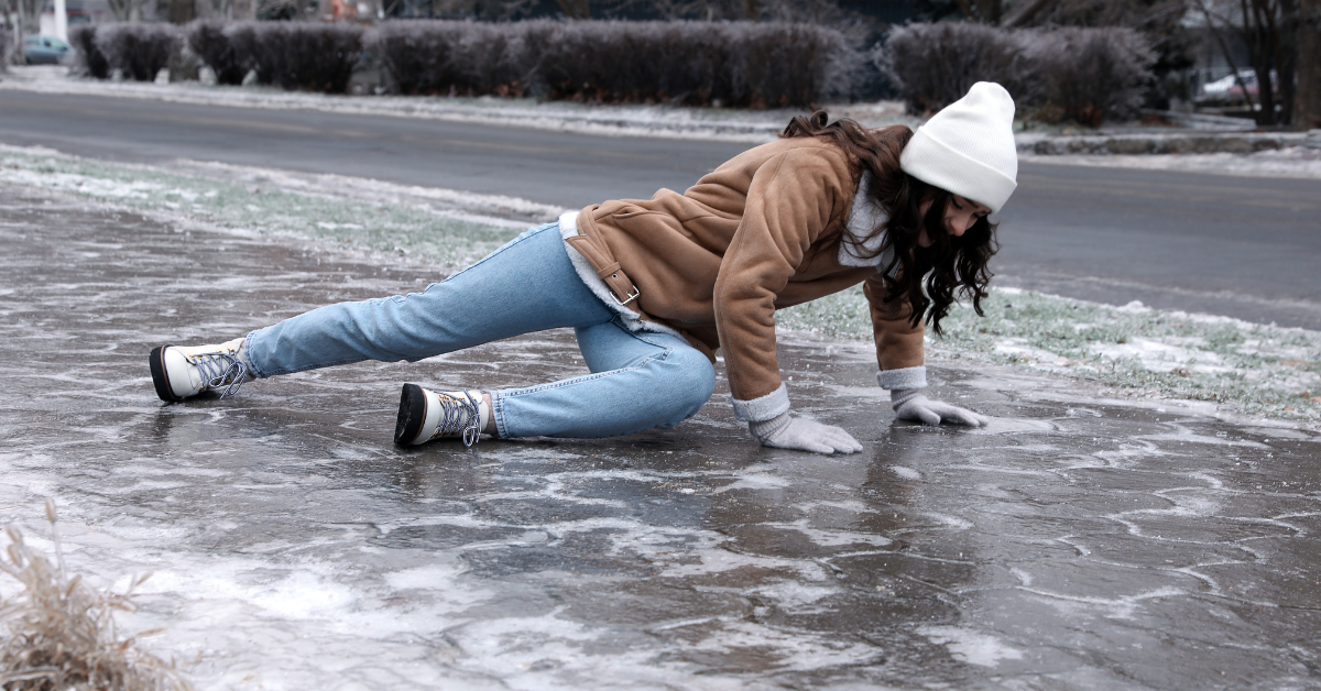 Brooklyn slip and fall accident. A woman falls on an icy sidewalk.