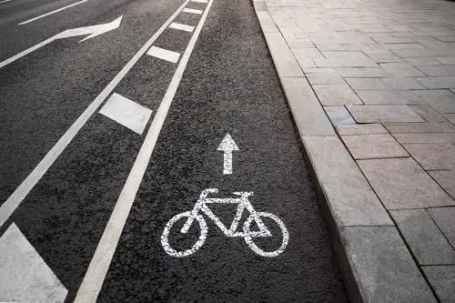 A photograph of a bicycle lane in New York.
