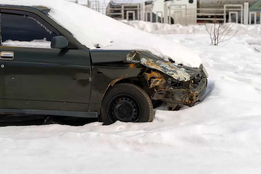 New York car accident in snowy conditions